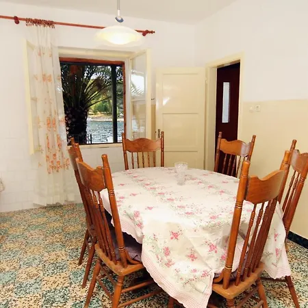 Apartment Apartments By The Sea Razanj, Rogoznica - 5945